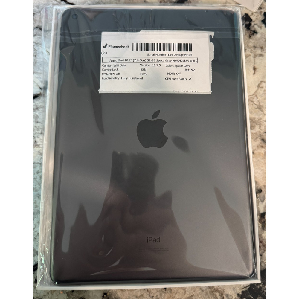 Apple iPad 7th Gen 10.2" 32GB WiFi Space Gray MW742LL/A 92% Battery Health